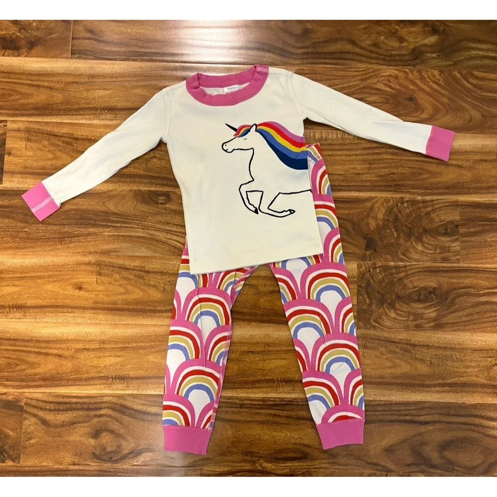 Hanna Andersson Long Pajamas, Rainbow Unicorn print, Size 4T